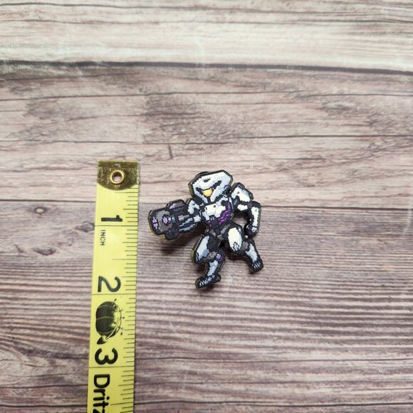Blizzcon 2019 Null Sector Payload Tour Overwatch Orisa Enamel Pin - Picture 2 of 5